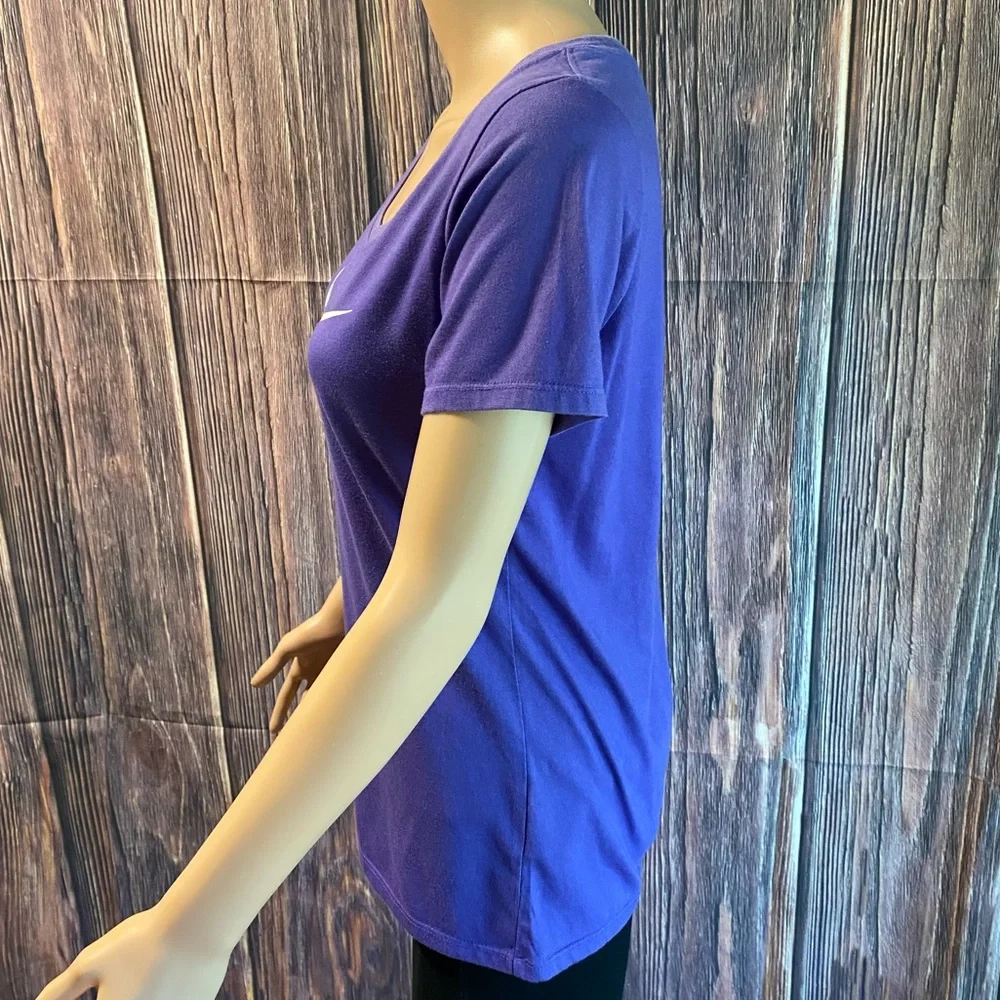 Nike purple and white just do it size small S short sleeve casual workout